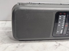 General Electric GE 4 Band Portable Radio 7-2948A AM FM TV1 TV2/WB