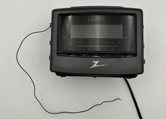 Zenith AM/FM Alarm Clock Radio Model # Z124B Tested Works