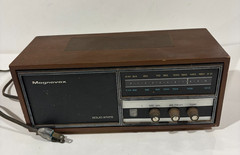 VTG Magnavox Solid State AM FM Radio 1R1705 Wood Good Condition