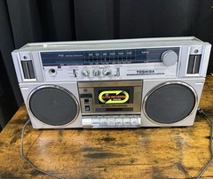 Vintage Toshiba RT-6075 Boombox Cassette Player Radio VTG 1980s AM/FM Only-PARTS