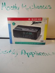 Vtg Zenith Z8000 AM/FM Cassette Clock Radio Green LED Battery Backup Movie Prop