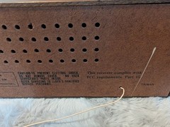 Vintage Lloyd&rsquo;s 1H83W-94A AM FM Solid State 2 Speaker Wood Grain Table Radio…