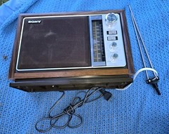 Vintage Sony AM/FM Tabletop Radio 2 Bands Wood Grain ICF-9740W Working