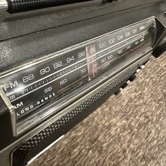 Vintage General Electric Super Radio GE Model No. 7-2880B Long Range Tested