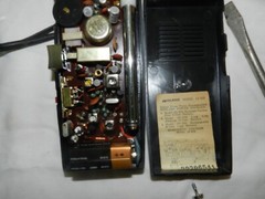 Pair Midland International Solid State Transceiver Model 13-425 Vintage