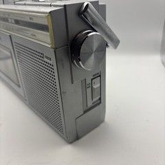 VTG- Realistic Minisette-12 AM/FM Radio Cassette Player/Recorder 14-1012A- WORKS