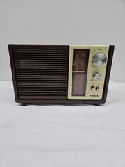 AWESOME VINTAGE PANASONIC RE-6280 AM/FM RADIO WOODGRAIN TABLETOP