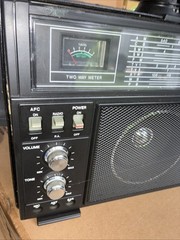 Rhapsody RY-610 10 Band AC/DC Portable Radio