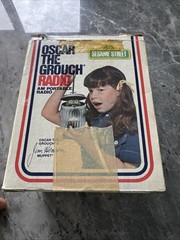 Vtg 1976 Sesame Street Oscar The Grouch Am Portable Radio with Box WORKS!