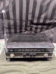 Vintage Realistic FM-AM Auto Autoportable Radio ARS Model 12-677 Tested Working