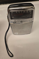 VTG GE Long Range Solid State AM Radio General Electric WORKS!!