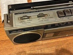 Vintage General Electric GE 3-5283 AM/FM Radio Cassette Player Boombox WORKS