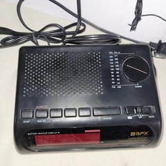 Gran Prix Am/fm Clock Radio Black With Radio Dial