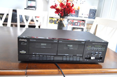 Vintage Mitsubishi MGA M-T2200 Stereo Cassete Deck