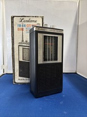 Vintage Luxtone CB-600 FM AM Citizens Band Portable Radio 40 Channel w/ Box