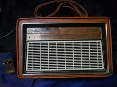 Silvertone 700 Vintage Portable Radio with Leather Case & Carry Handle