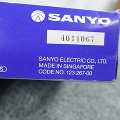Sanyo RP 45 AM/FM Stereo Portable Radio Walkman With Headphones Box Vintage