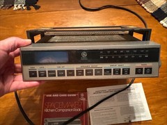 VTG GE Spacemaker AM/FM Radio Clock Works Model 7-4220 All Paperwork Great Cond