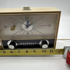 Vinatge Motorola Solid State Clock Radio XC17CH Works