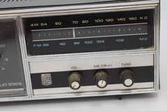 Vintage Magnavox Solid State Alarm Clock Radio Model FM16 Black