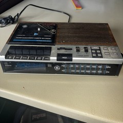 GENERAL ELECTRIC FM/AM CLOCK RADIO CASSETTE Player Model 7-4956B Tested!