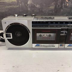 Vintage Boombox Soundesign Model 4656 AM/FM Cassette Player