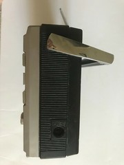 Vintage Panasonic AM/FM 2 band radio, model RF-568D with earphone, works good