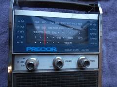 Lot of 2 Vintage PRECOR 810 5 Band AND GE Super Radio Long Range AM/FM 7-2887A