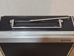 SONY CRF-5090 Earth Orbiter 9-Band SW/MW/LW/FM Radio Powers ON WORKS READ