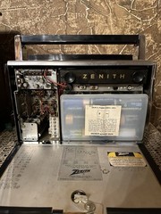 Vintage Zenith Trans-Oceanic Royal 1000D All Transistor Shortwave w Accessories