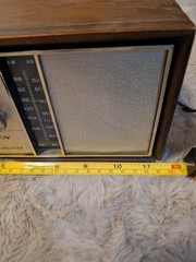Vintage Lloyd&rsquo;s 1H83W-94A AM FM Solid State 2 Speaker Wood Grain Table Radio…