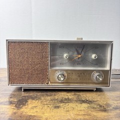 Vintage Motorola Solid State Clock Radio Mode XC33FW – Light Doesn’t Work