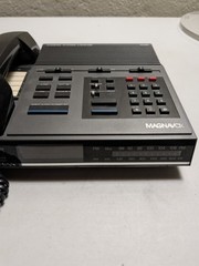 Vintage Magnavox D 9530 Power Back Up 2 Band AM/FM Clock Radio Landline Phone
