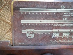 Philips Type 924 Vintage 3-Band Tube Radio – 1949 Tabletop Power On Tested
