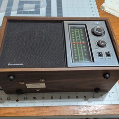 AM/FM RADIO Vintage Panasonic AM/FM Radio Model RE-6286 Works !