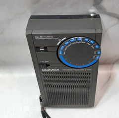 Magnavox D1000 Pocket Radio 2 Band Receiver Tested/Works Vintage