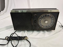 Vintage Motorola Radio B11E 1060s AM FM 35w USA for Parts or Repair