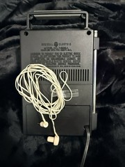 Vintage (1981) GE Two-Way-Power AM/FM Radio 7-2800B. Tested and works.