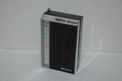 Sony TFM-825 60&rsquo;s AM/FM Pocket Radio Fair Working Free Ship (X3)