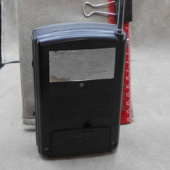Radio Shack AM/FM Pocket Radio 12-464 w/Tone Control Works