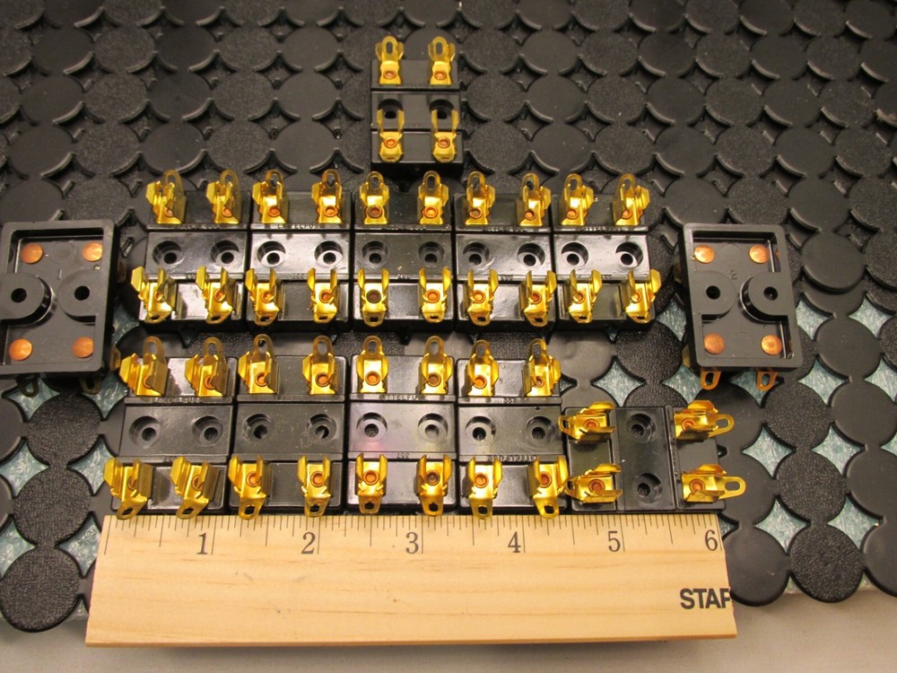 LITTLEFUSE 357 Dual 2 Pole 2 Circuit Fuse Block Holder 32mm X 6.3mm