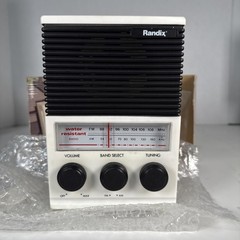 Vintage – Wash N’ Hear AM/FM Water-resistant shower bathroom Radio – In box