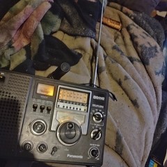 Panasonic DR-2200,Short Wave Radio 8 Band Radio Am/FM Will Play Plug In !