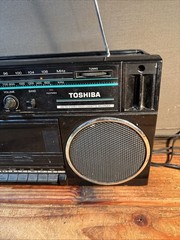 Vintage Toshiba Radio RT-6016 Black Retro Boom Box /No Batteries
