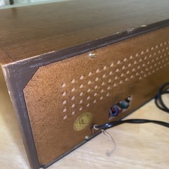 Vintage 1970&rsquo;s Panasonic RE-7371 AM FM Table Top Radio Wood Case