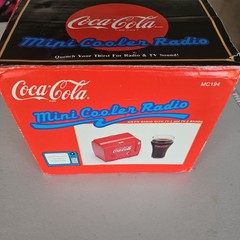 Vtg 6&Prime;1991 Coca Cola Mini Cooler AM/FM Novelty Radio Model MC-194 Tested 12