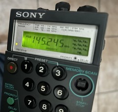 Sony Air-8 Handheld Synthesized Receiver 4-Band PSB/AIR/FM/AM Radio