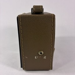 Rare Vintage Milovac AM Tuner Radio Leather Case AC/DC Solid State Working