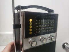 Lloyds 9N57B-37A Solid State 5 Band Shortwave Radio TESTED