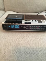 Vintage GE 7-4956B AM/FM Radio Cassette Player/Recorder Wood grain: Working